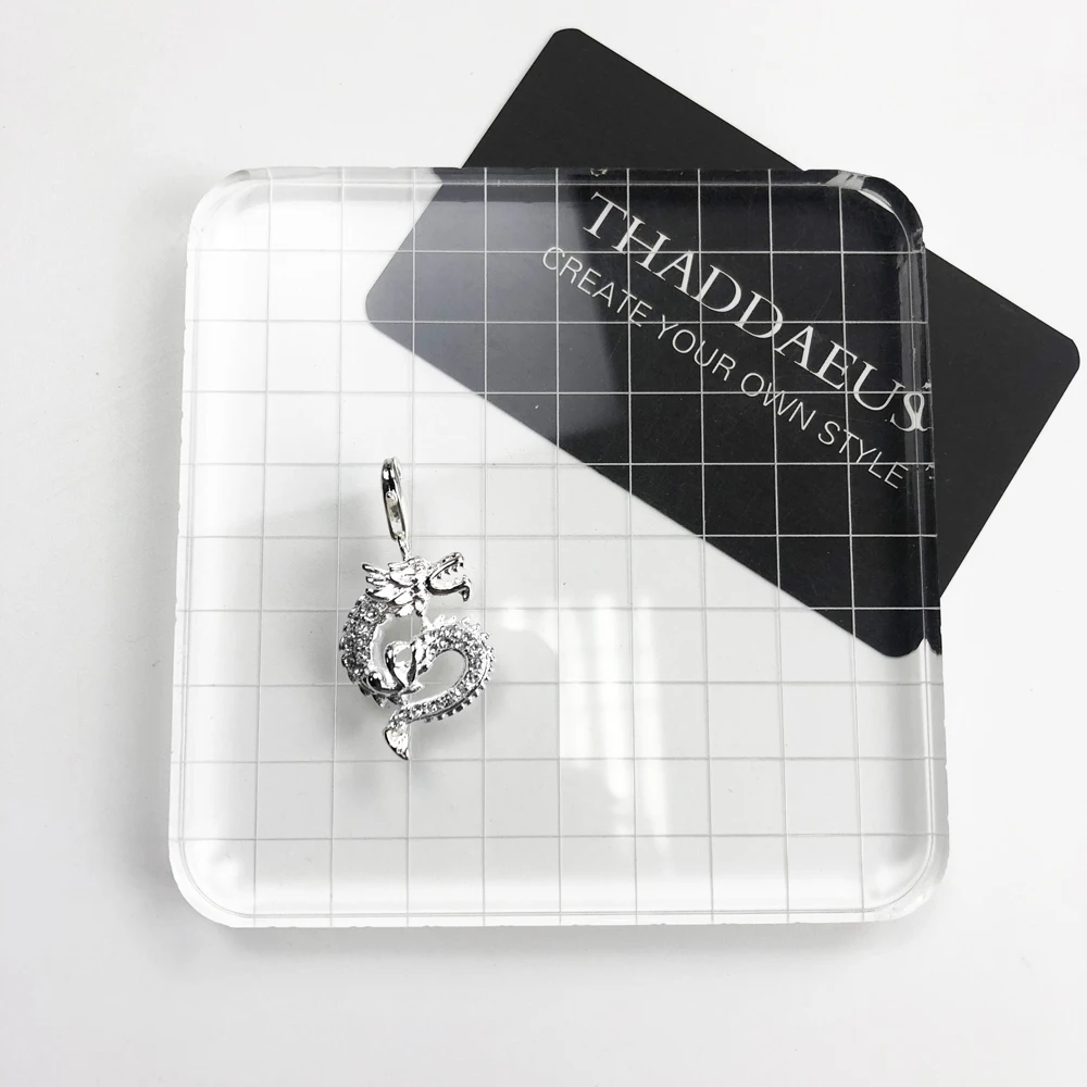 Подвеска в виде китайского дракона с белым кубическим цирконием для женщин и