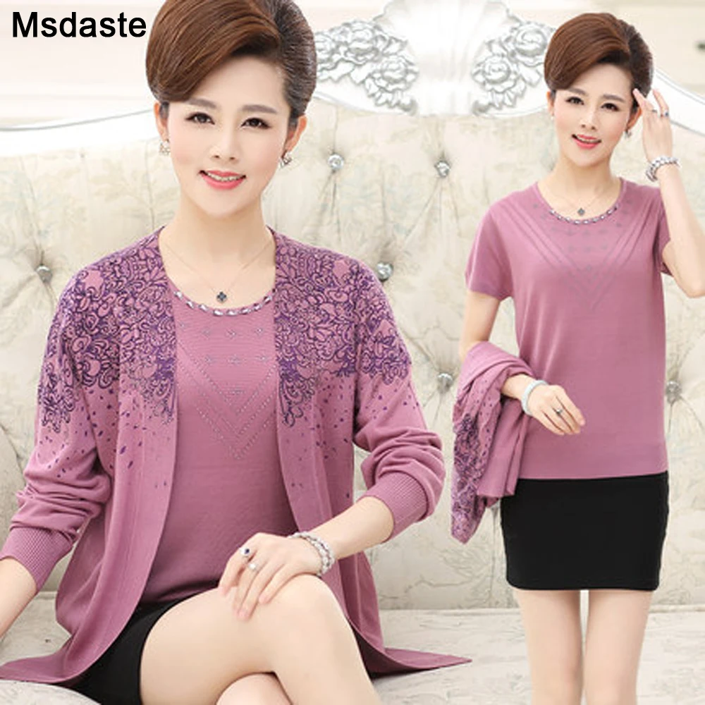 Женский комплект из двух предметов свитер с цветочным принтом футболка и блузка