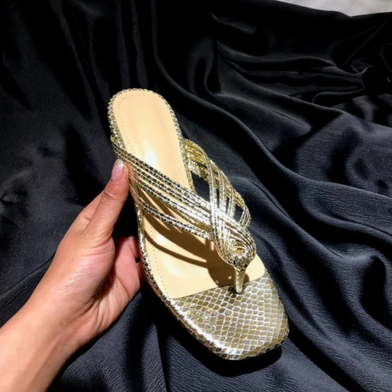 구매 Taoffen 새로운 디자인 여자 샌들 블라인드 이상한 뒤꿈치 여자 여름 신발 패션 휴가 클럽 숙 녀 신발 크기 34-39