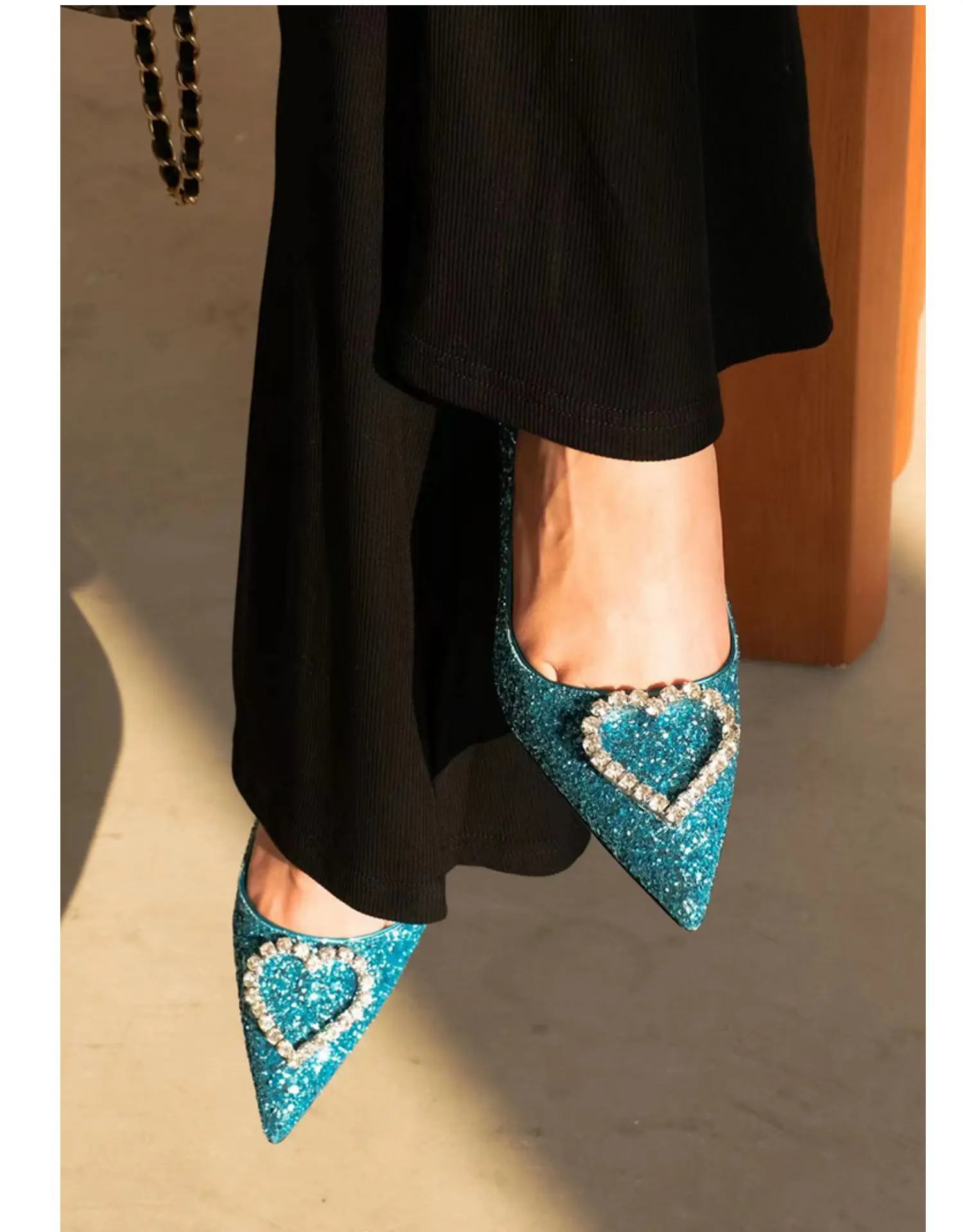 

Fashion Glitter Rhinestone Women Pumps Crystal Heart Zircon Autumn Winter Lady Shoes Genuine leather High heels Party Prom Shoes
