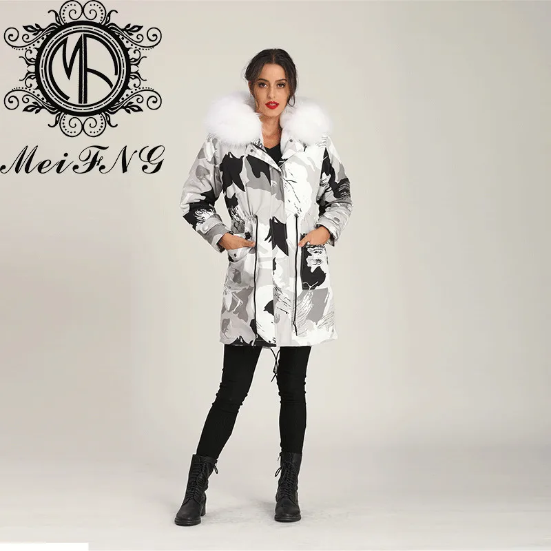 Дизайнерское серое камуфляжное пальто с мехом крутая зимняя Длинная женская