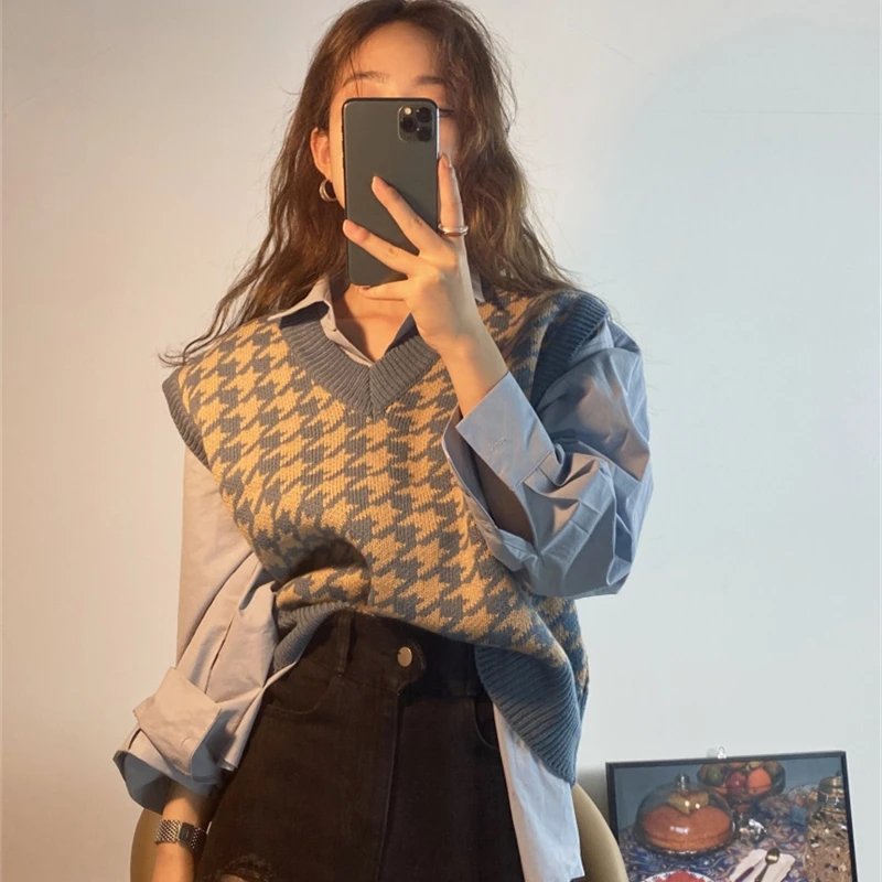 

New Women's Knit Vest Fall Winter Retro Casual Loose V-neck Sleeveless For Female Classic Houndstooth Pattern Waistcoat Sweater
