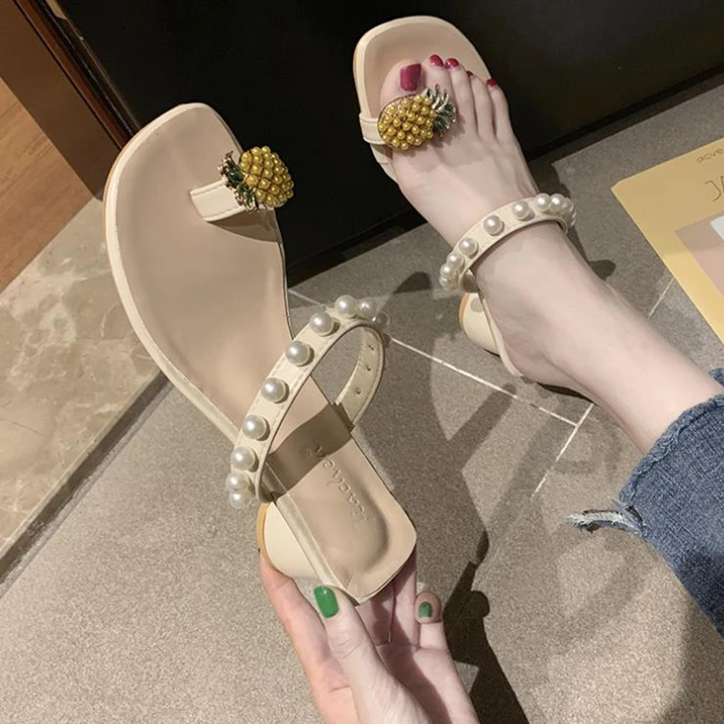 

Сандалии женские с ананасами на среднем каблуке, пляжные босоножки на толстом каблуке, модная одежда, лето 2020