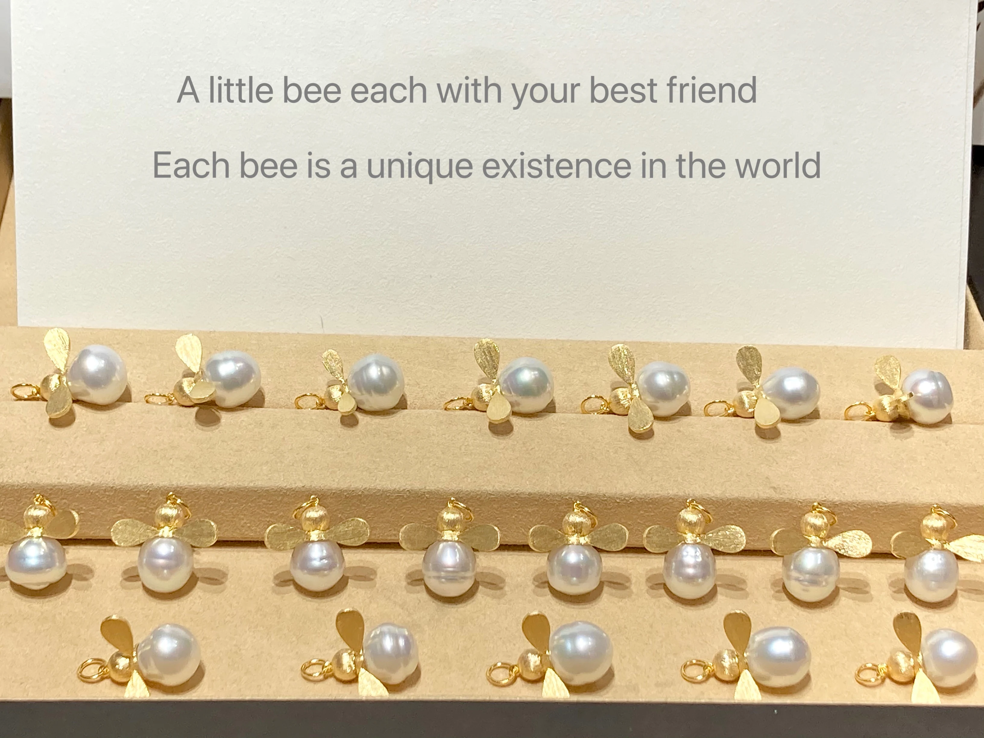 ?? S925シルバー18kイエロージュエリー女性ネックレスチョーカーセーターチェーン南洋真珠バロックペンダントリトル蜂ファッション女性