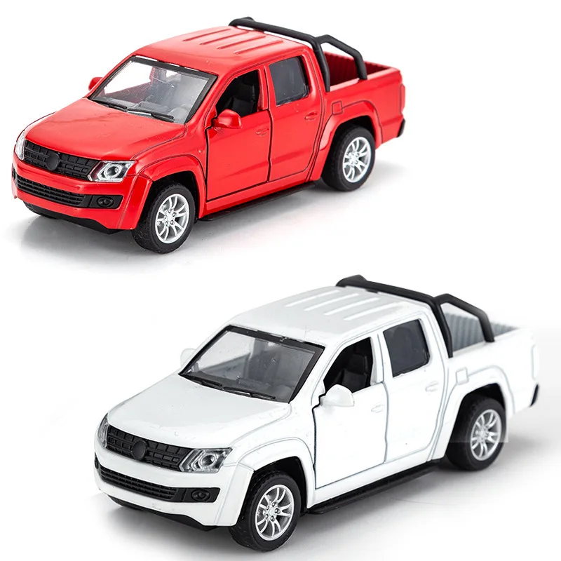 

Модель автомобиля-пикапа Volkswagen Amarok 1:46, литье под давлением