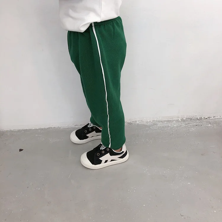 Весенне осенние детские штаны джоггеры с вертикальными полосками для мальчиков