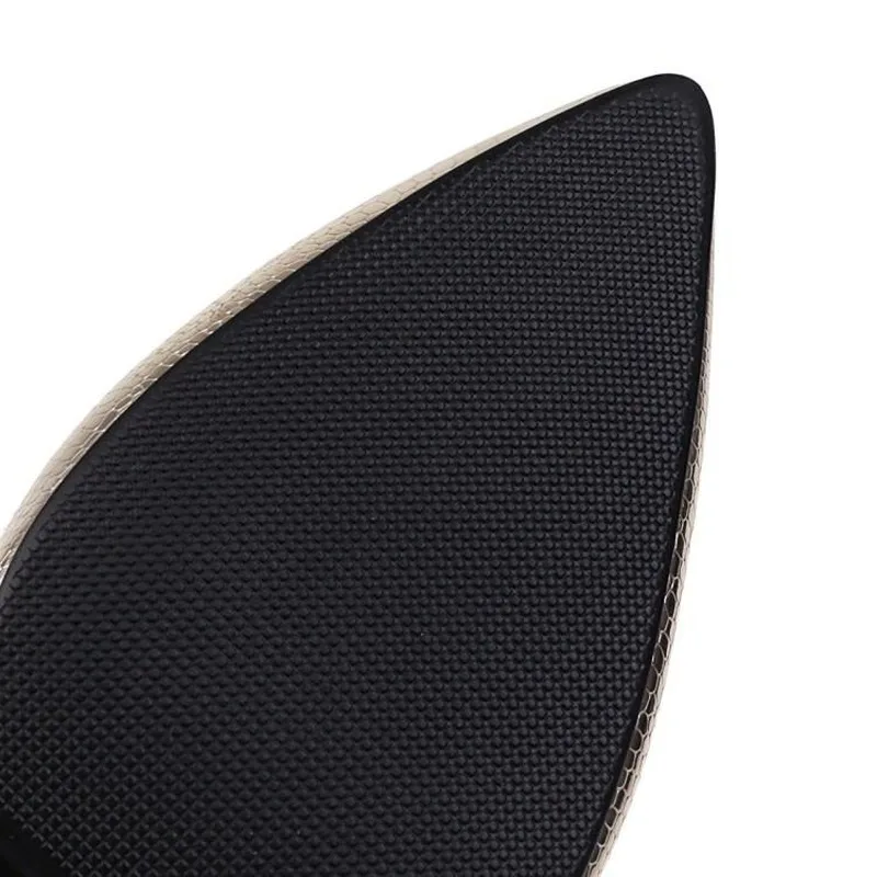 

Crocodile pattern pumps luxury women shoes sexy heels 8cm Pointed Toe Square heel Office Career Slip-On shoes fashion 2020spring