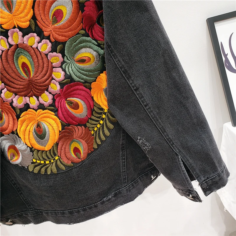 

Fashion Back Embroidery Flowers Denim Jacket Coat Women Loose Short Outwear Autumn Korean Black Jeans Jackets Female Streetwear