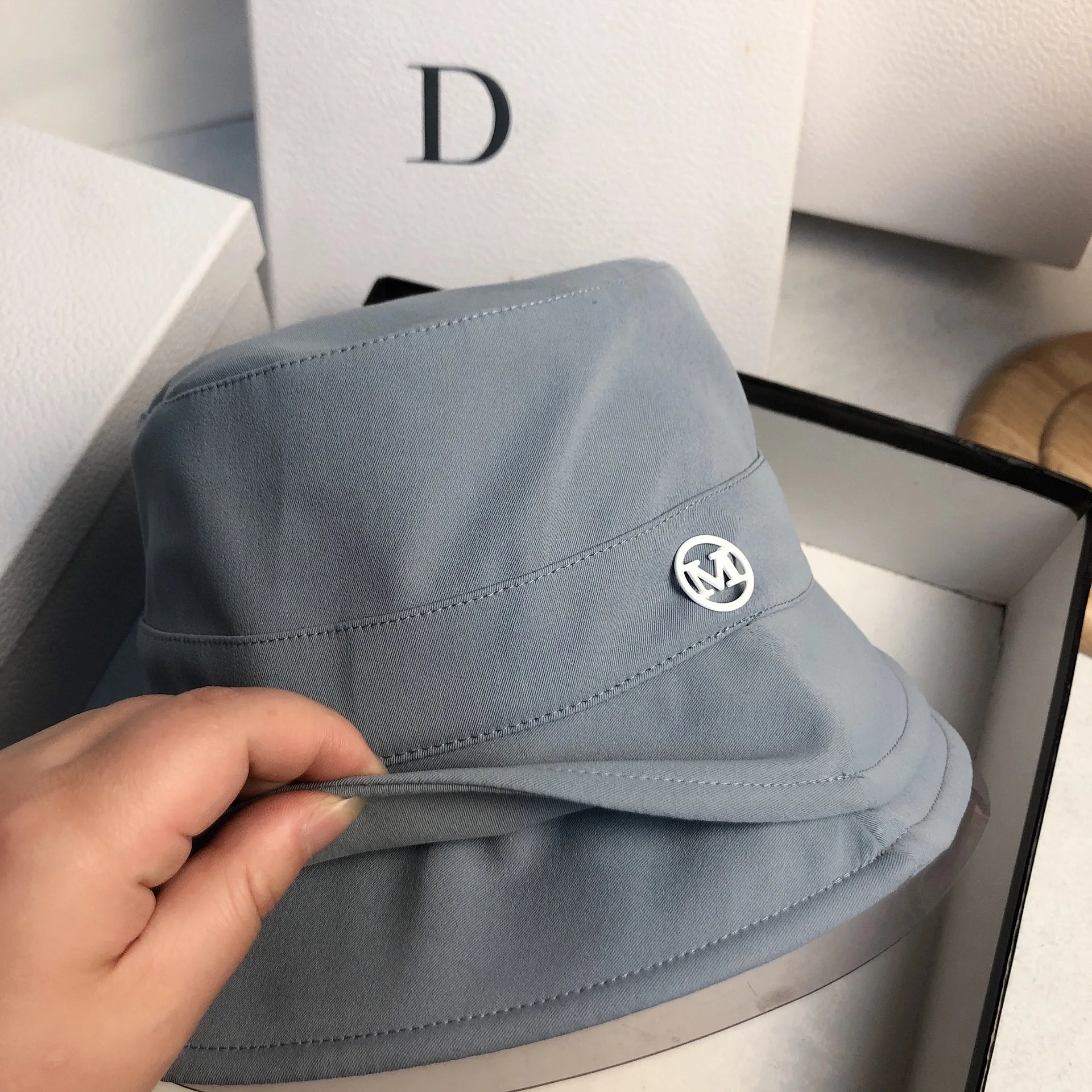 QPALCR Brand Luxury Bucket Hats Women Fashion Black Panama Hat For Women Summer Sun Hat Cap Flat Letter Outdoor Travel Bob Caps