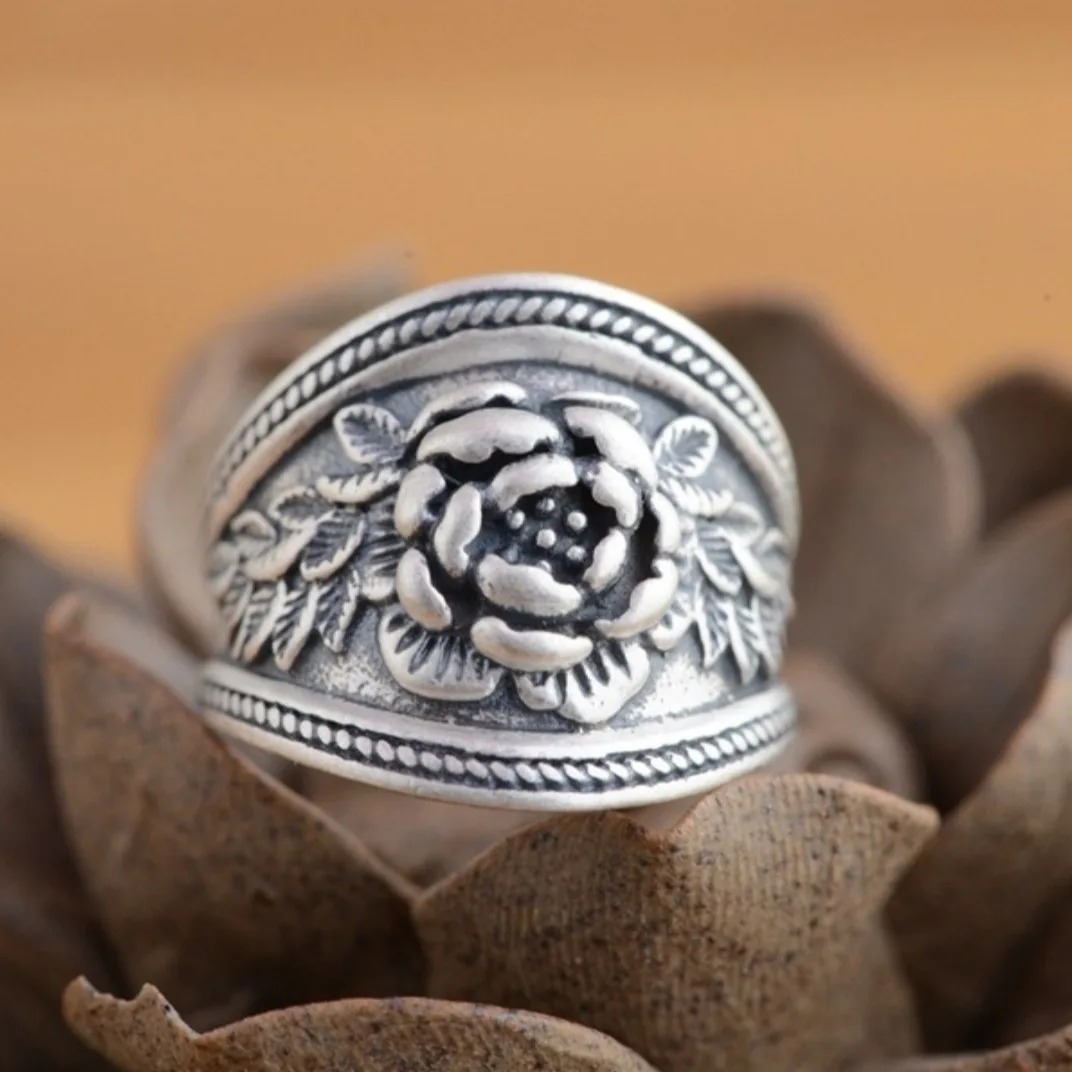 

Vintage Silver Plated Rose Flower Ring Exquisite Embossed Flowers Valentine's Day Ring Wedding Accessories Women's Jewelry