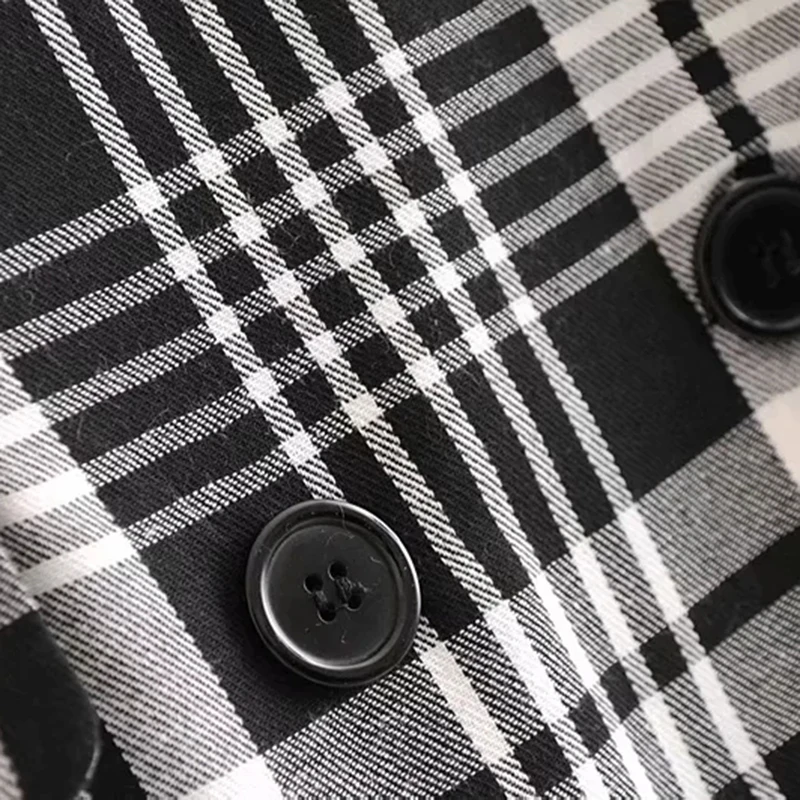 Женский Классический Длинный блейзер в клетку черно-белый двубортный с длинным