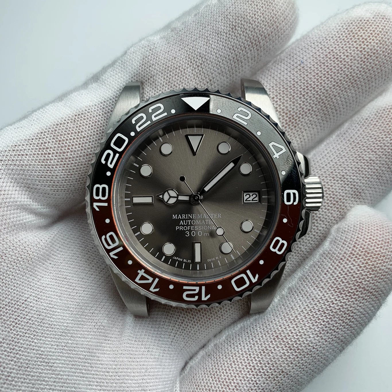 

Grey Dial Watch Head Automatic Stainless Steel Watchcase Men's 40mm Japanese NH35 Movement Sapphire Mirror Date Luminous Hand