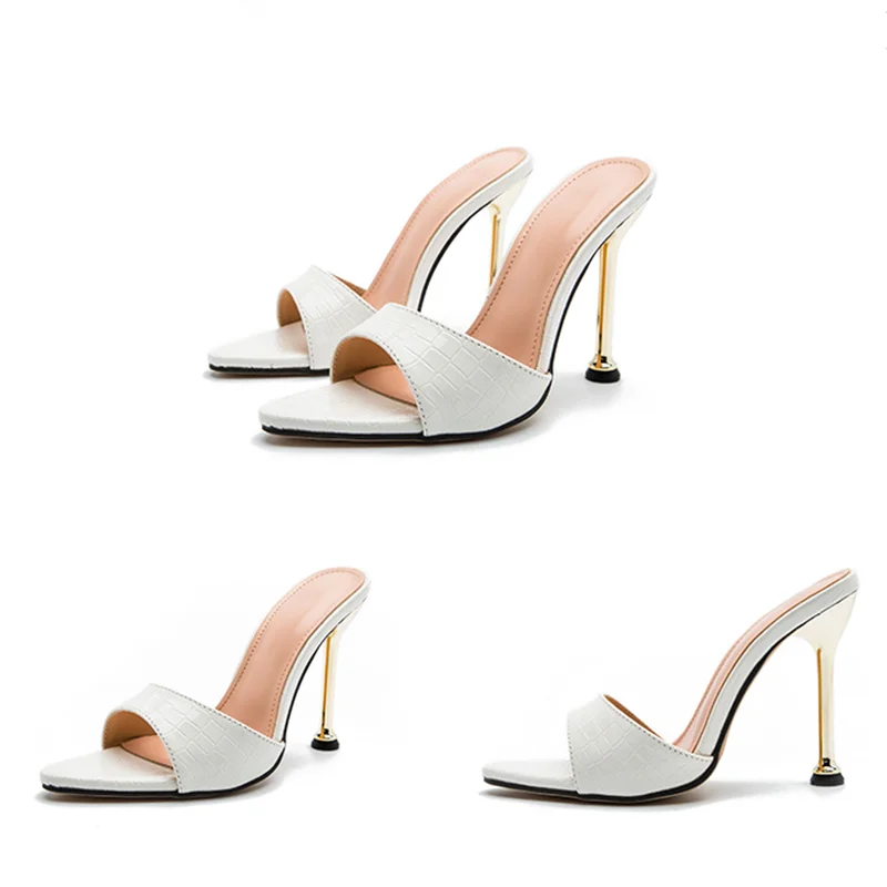 Шлепанцы женские со змеиным принтом сандалии на высоком каблуке заостренный