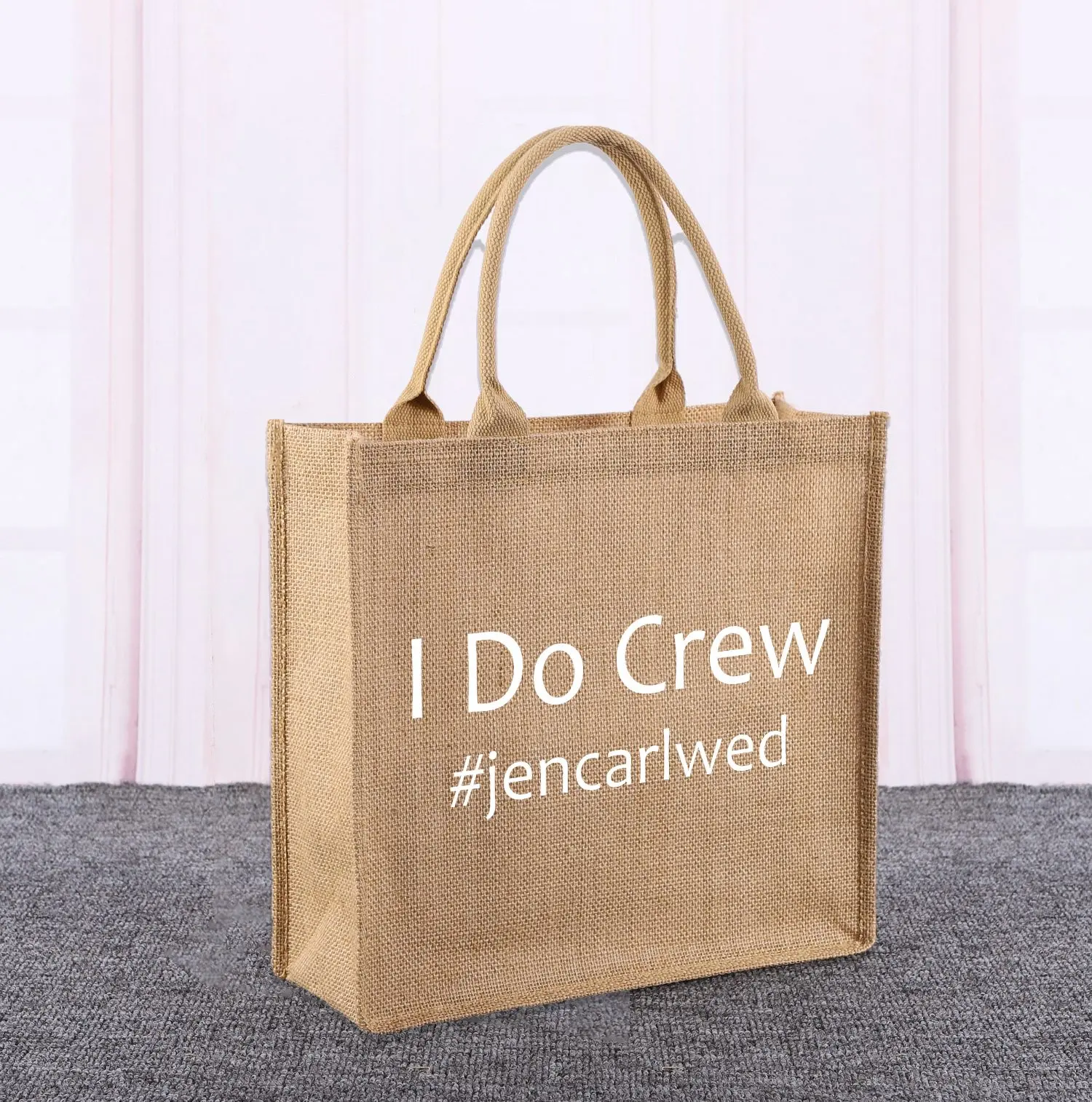 Сумки-тоуты для подружек невесты гаштег с надписью I Do Crew джутовая пляжная