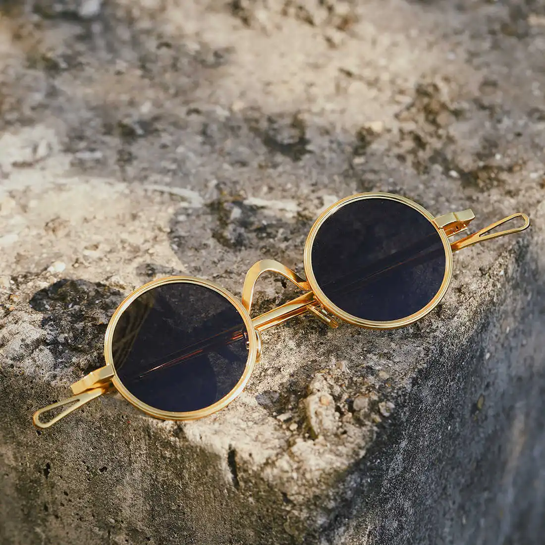 

shipping New round Free frame punk sunglasses metal frame glasses feet water drop shaped hollow out Polarized Sunglasses