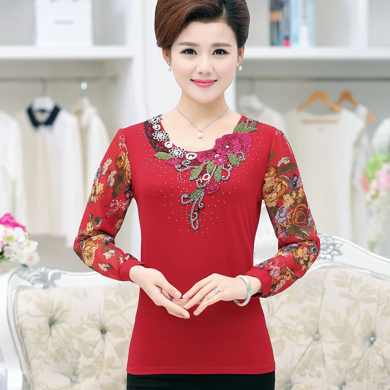 Женская трикотажная футболка для женщин среднего возраста с трехмерной вышивкой