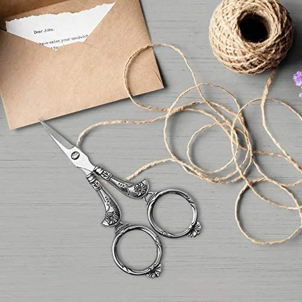 

5 IN 1 European Vintage Silver Embroidery Sewing Scissors Thimble Needle Case Combination Classical Scissors Set