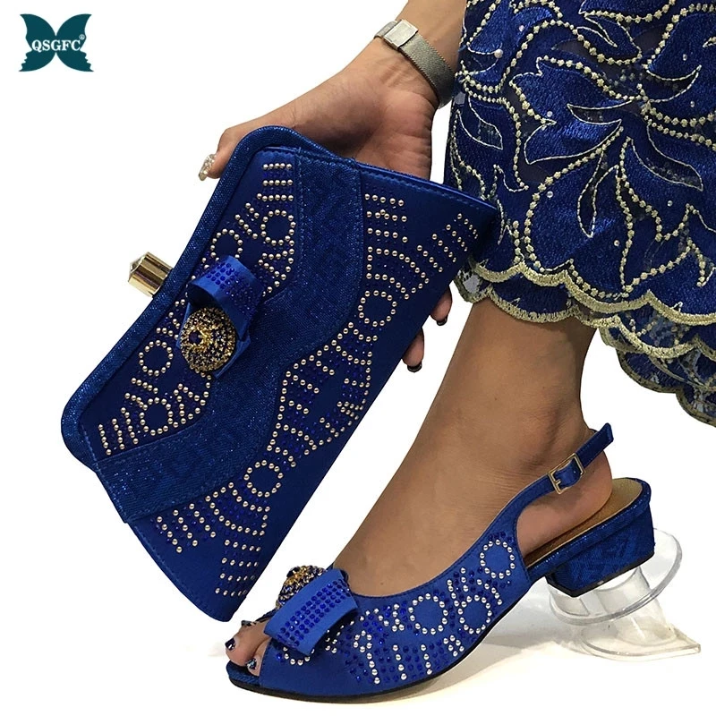 Новинка комплект из туфель и сумочки синего цвета в африканском стиле
