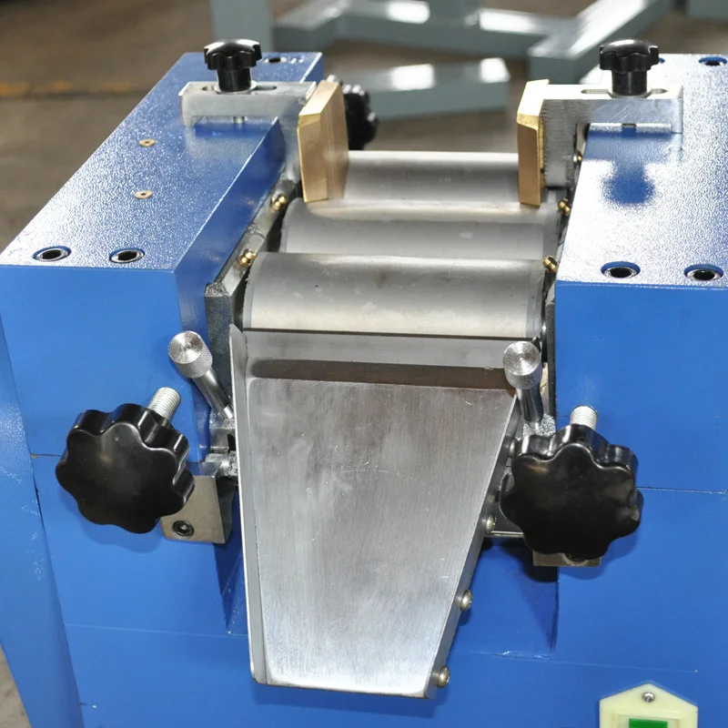 Лабораторная шлифовальная мельница S65 с тремя роликами и циркониевыми