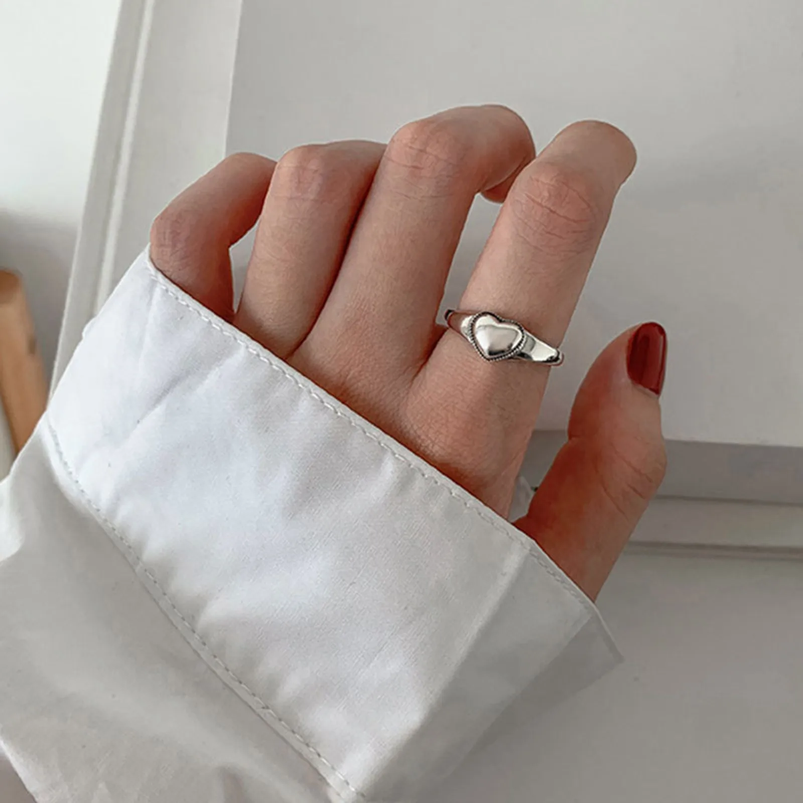 Кольцо регулируемое в виде сердца для женщин и девушек |