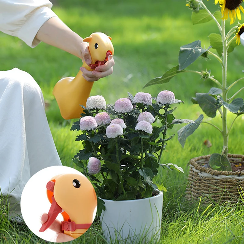 

1.2L Outdoor Whale Watering Can Home Patio Lawn Gardening Plant Outdoor Cute Cartoon Plastic Watering Can TH