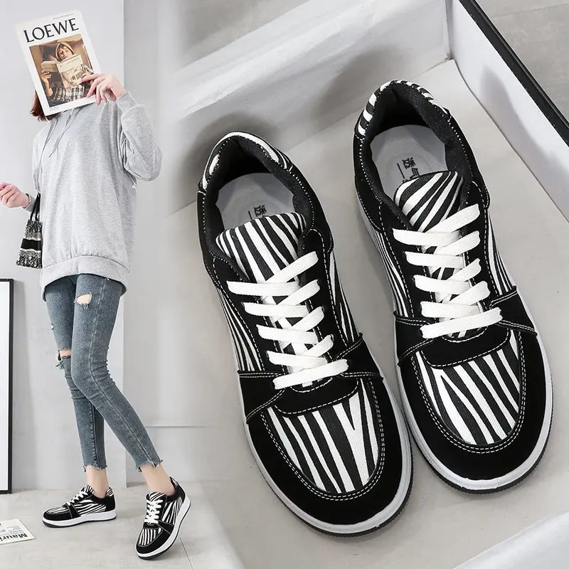 

Women Leopard Shoes Skidproof Cosy INS Leisure Canvas Lace-Up Zebra Women Skateboard Shoes Flat Platform Sneakers Vulcaniz