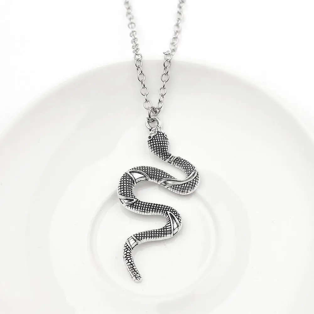 Новое ожерелье с подвеской в виде индийской кобры основополагающее животное