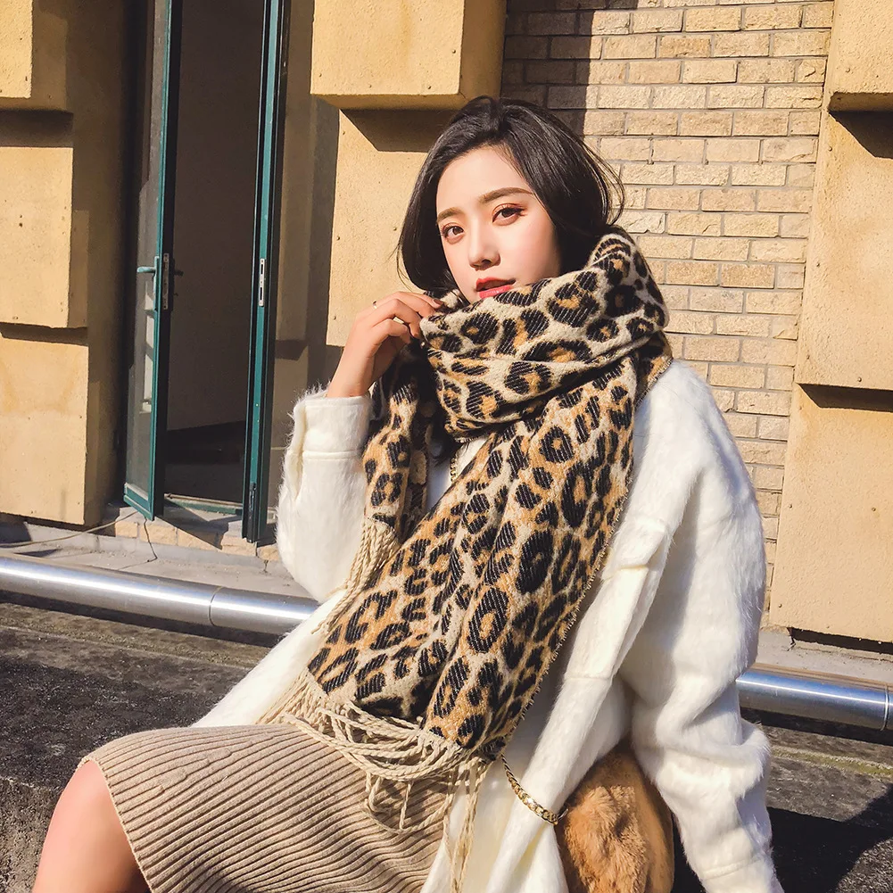 

Женский зимний шарф с леопардовым принтом, длинные женские шарфы с кисточками, шаль, кашемировый теплый плотный шарф для женщин, пончо, плат...