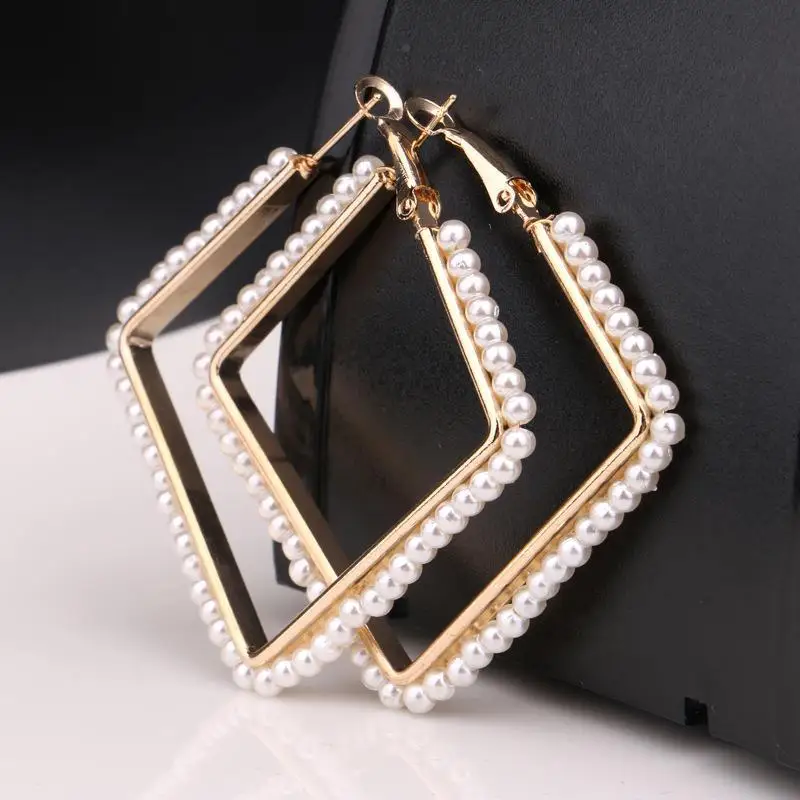 

Earrings Korean temperament simple new circle big earrings design niche pearl earrings women