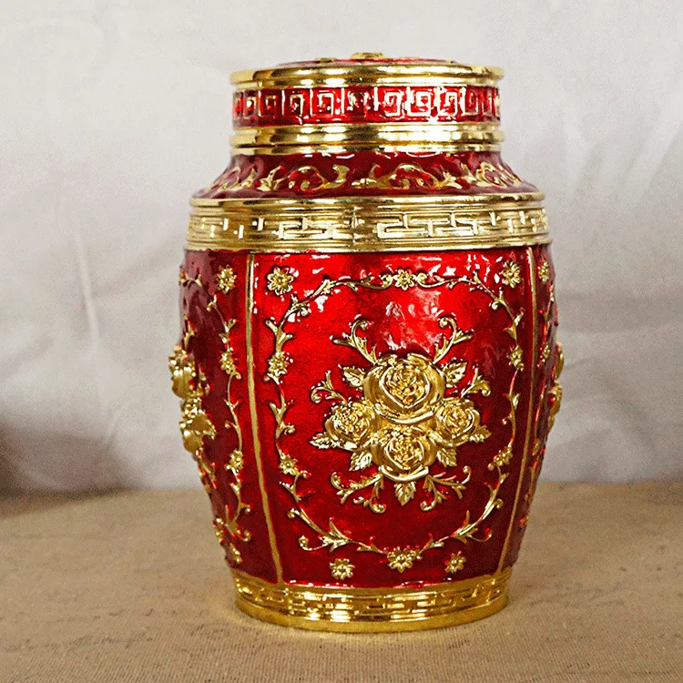 

New High-end Carved Metal Atmospheric Food Coffee Tea Canister Living Room Restaurant Decoration New Roses Tea Can Red