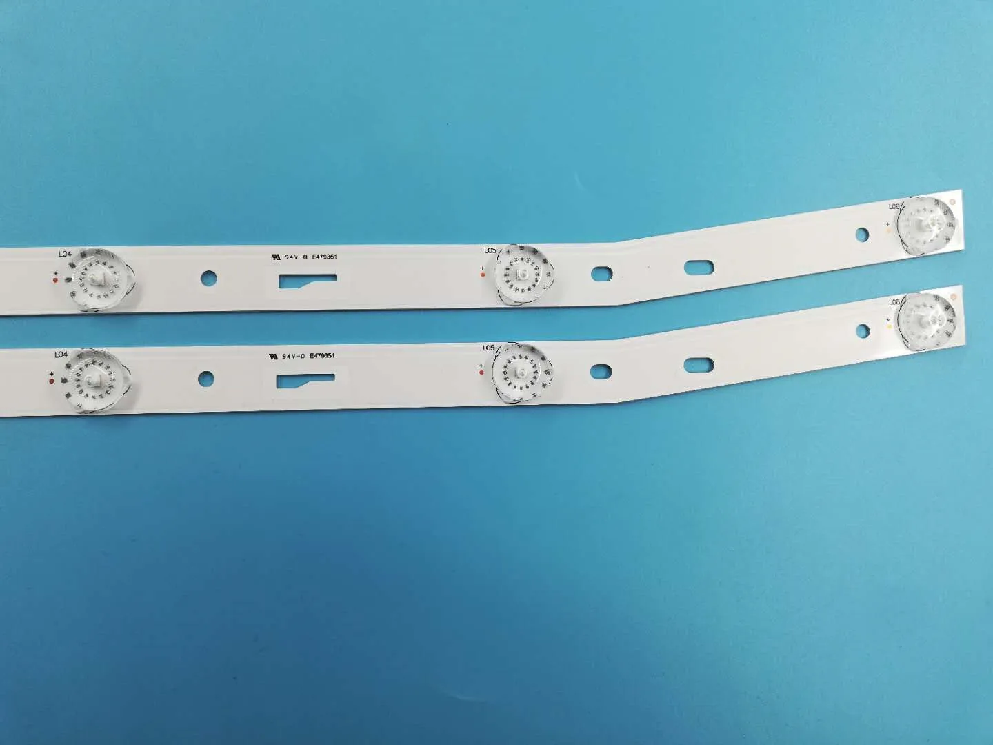 1Set=2pcs New For NUOVA LED Backlight Strip JS-D-JP3220-061EC XS-D-JP3220-061EC E32F2000 MCPCB | Лампы и освещение