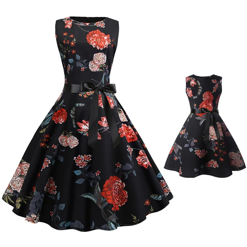 Летние Семейные комплекты Мама и я платья для свиданий мам детей черные