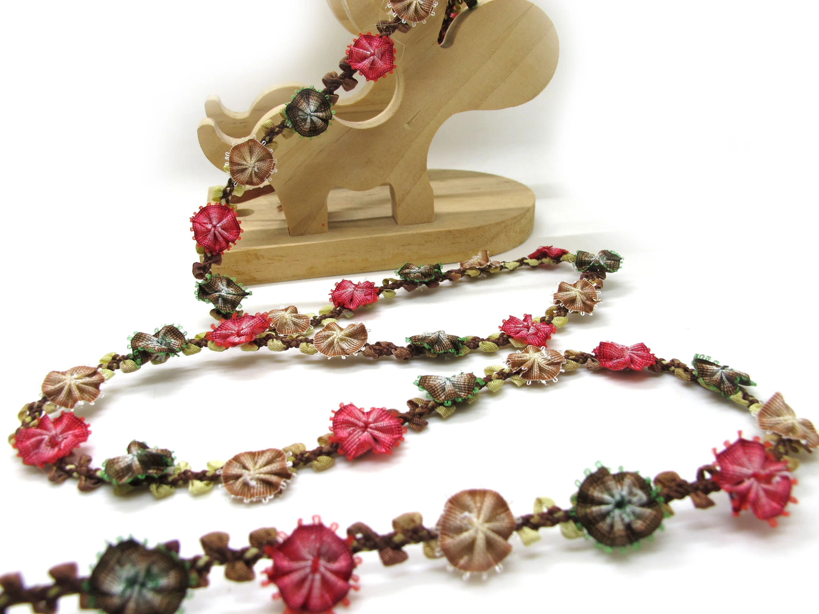 Специальное издание | Компактная мутликолор Омбре Роза бутоны на тканой лентой