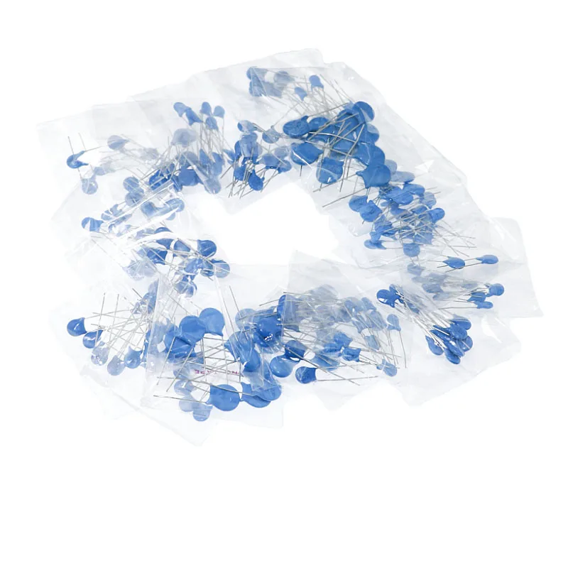 Характеристики 200 шт. синий встроенный магнитный чип фотомагнитный конденсатор