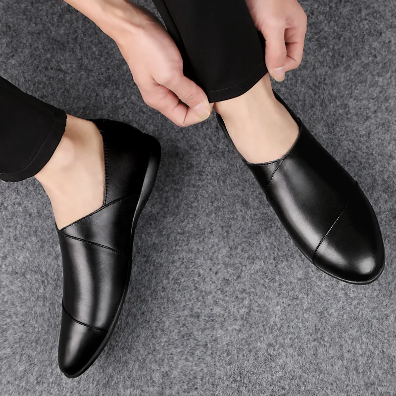 

Fashion Men Flats Shoes Breathable Comfortable Man Casual Shoes Slip on Male Outdoor Driving Moccasin Men genuine Leather Shoes