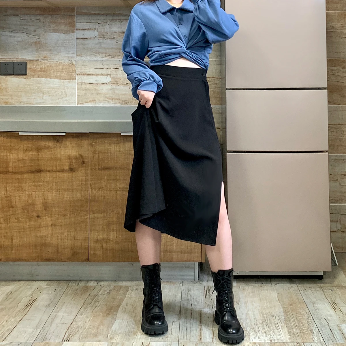 Женская Асимметричная юбка средней длины черная длинная трапециевидная с