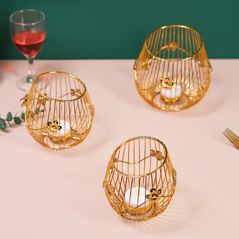 

New Year Home Decoration Candle Holder Ornament Decoration Retro Style Wrought Iron Romantic Candlelight Dinner Props Candle
