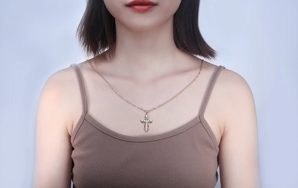 LADYCHIC Модные женские AAA циркон крест кулон золотой цвет Медь Кристалл Крест Иисуса Подвески ожерелье хип хоп ювелирные изделия LN1060