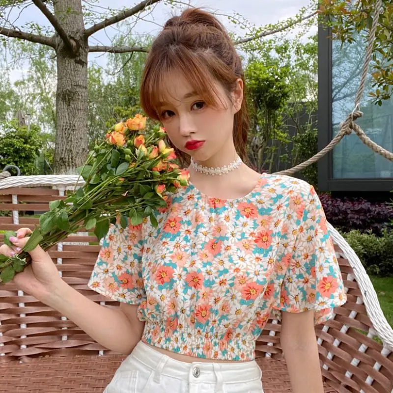 

Ladies Sexy Short-sleeved Shirt Daisy Floral Navel Top Summer Ladies Vintage Chifflon Blouses