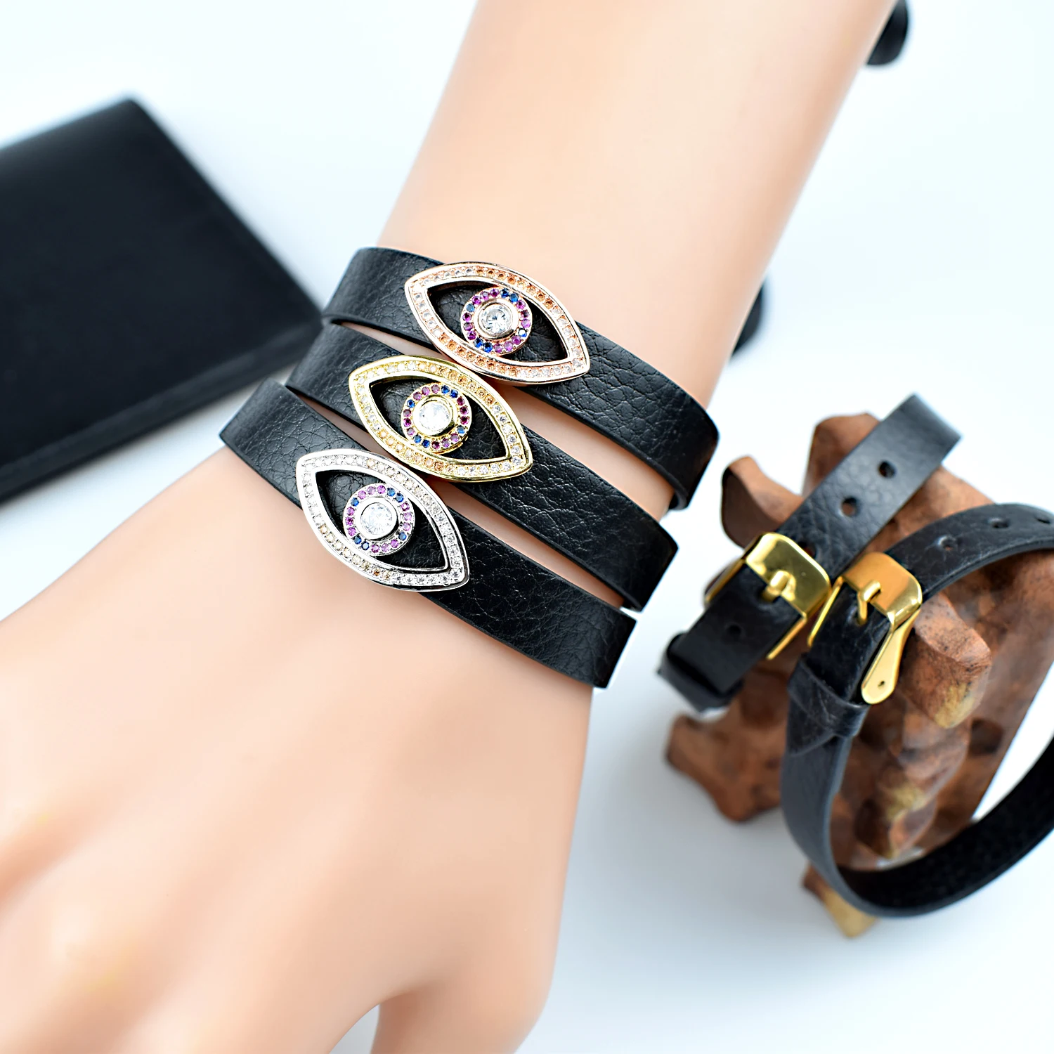 Женский кожаный браслет с подвеской сглаза|Браслеты шармами| |