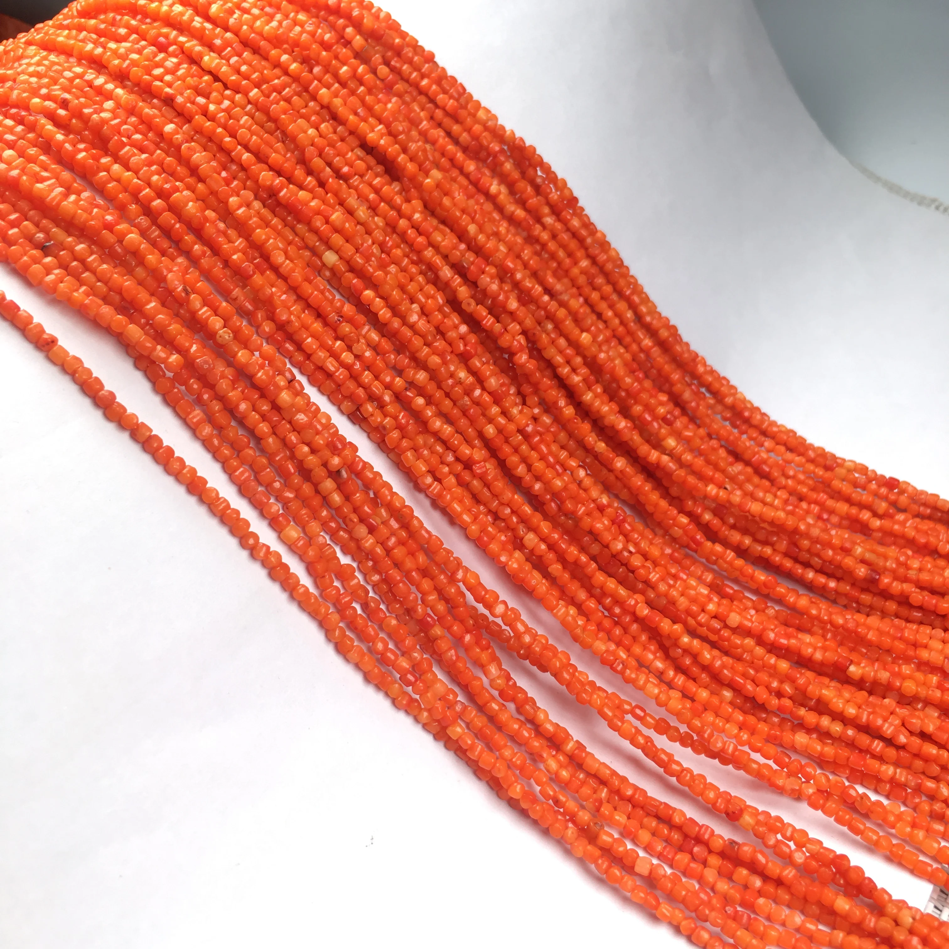 Маленькие бусины 3x3 мм высокое качество натуральные коралловые свободные