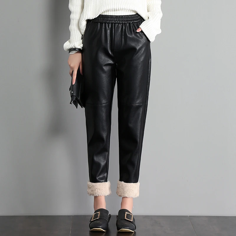 Женские брюки из искусственной кожи теплые с высокой талией свободные в стиле