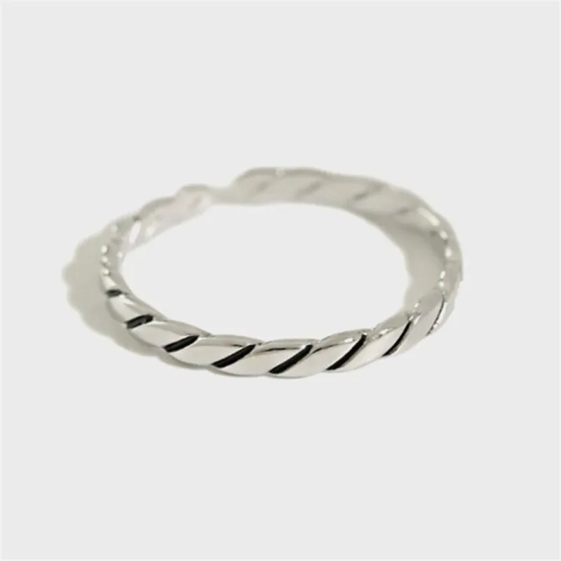 

New Arrival Simple Twisted Woven 925 Sterling Silver Jewelry Retro Thai Silver Small Twisted Popular Opening Rings SR50