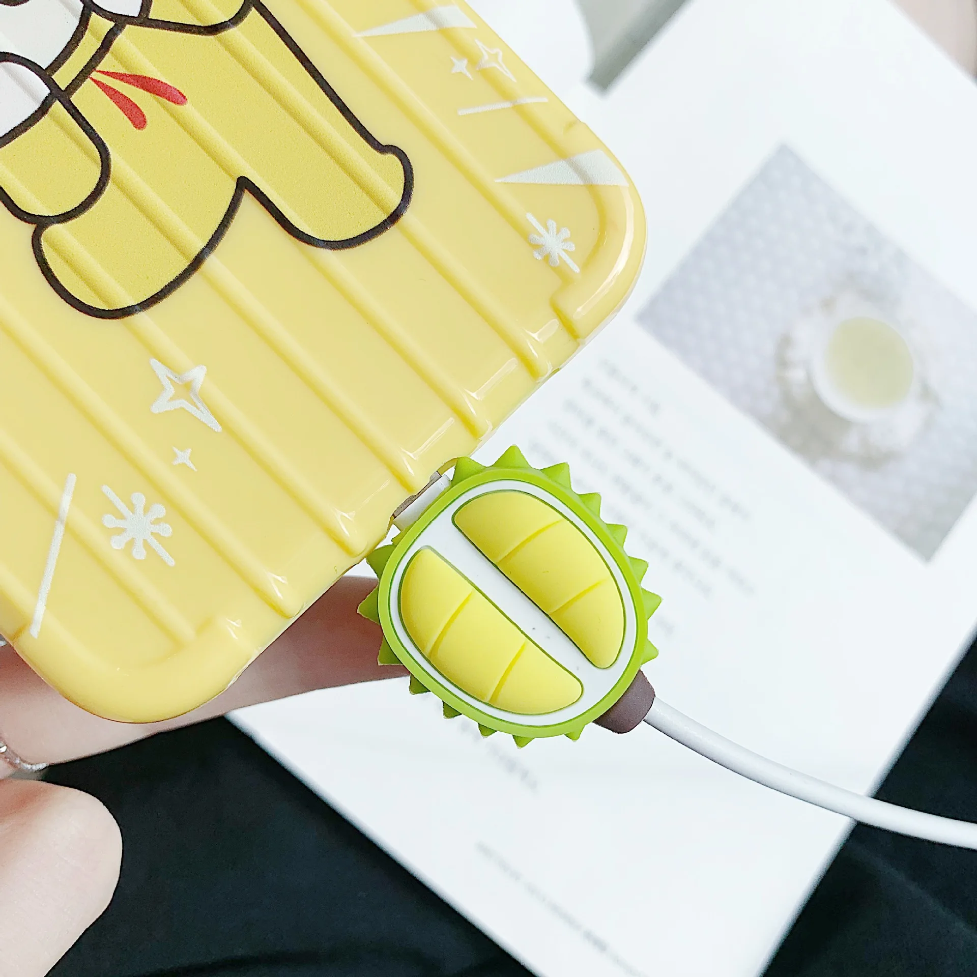 Коричневый Корейский мультфильм кабель протектор для iPhone XS Max XR 8 7 Универсальный шнур Защитная крышка usb зарядный кабель Winder - Цвет: Коричневый