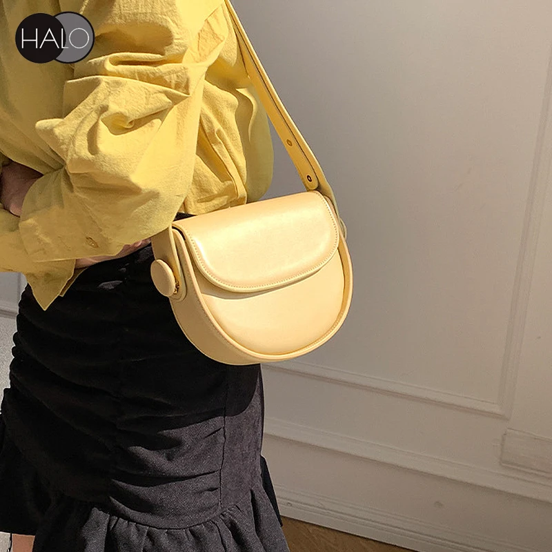 

Vintage Women's Saddle Bags Designer Chain Shoulder Crossbody Bag Luxury Solid Pu Leather Messenger Bag Retro Small Flap