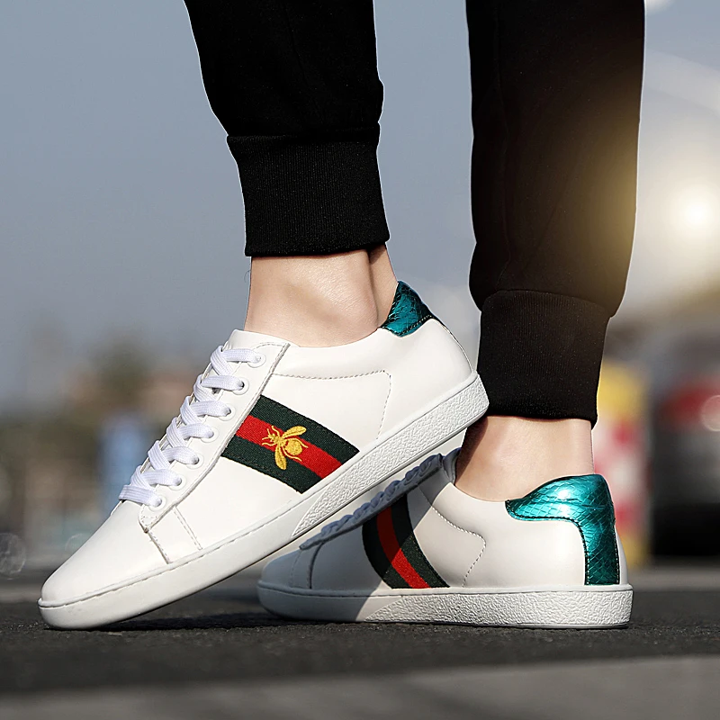 

Little bee embroidered men's leather shoes spring and autumn genuine leather lovers fashion leisure sports board shoes women