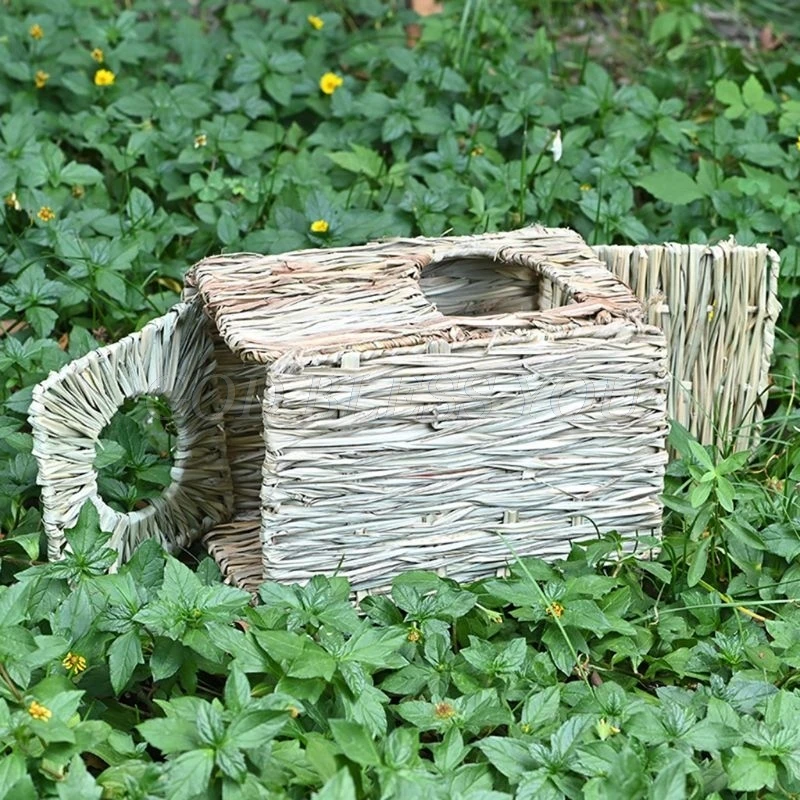 Небольшое животное Grassy гнездо дышащая складная кровать для сна коттедж