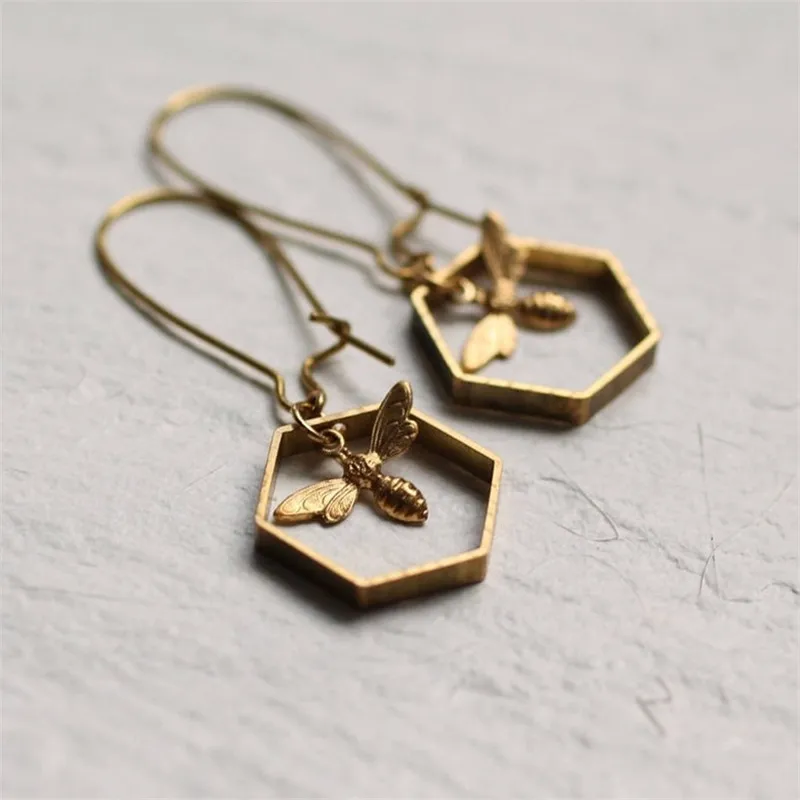 

2020 New Geometric Hexagon Bee Gold Plated Pendant Dangle Earrings For Women Insect Drop Earring Fashion Jewelry Brincos Gift