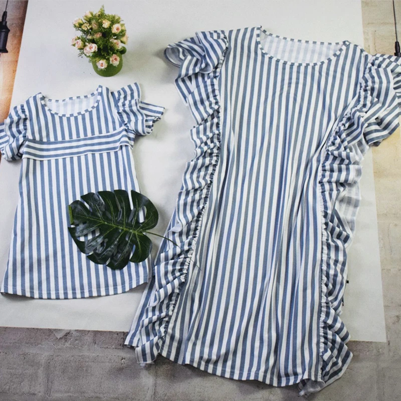 Платье для мамы и дочки семейная Одинаковая одежда пляжная юбка в полоску с