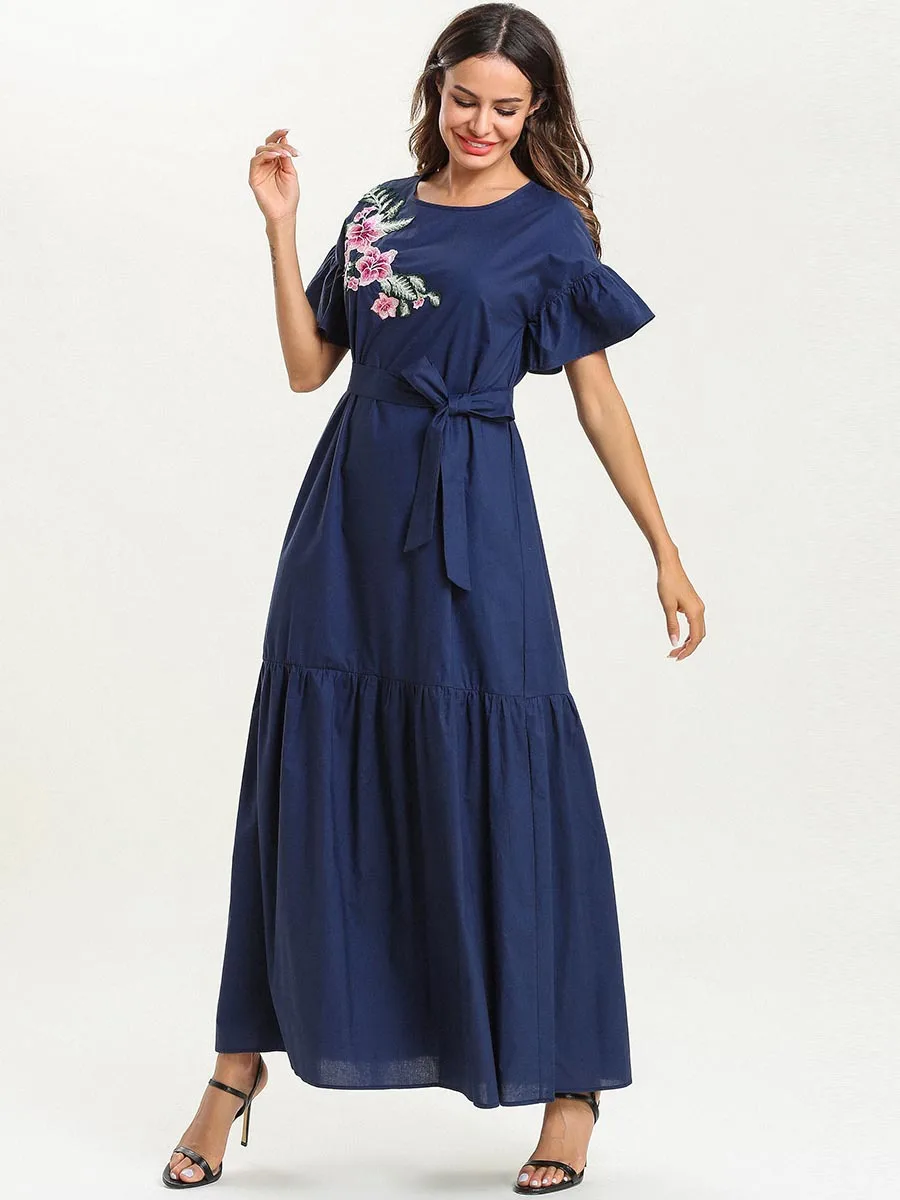 Мусульманское платье на шнуровке женское элегантное с цветочной вышивкой и